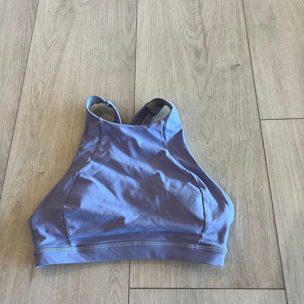 Lululemon women’s sports bra size 2